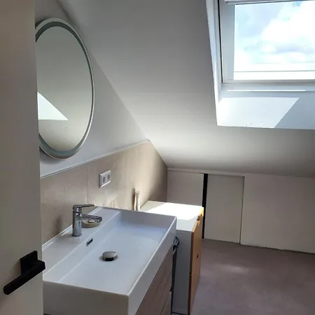 Bright And Spacious In Quiet Place