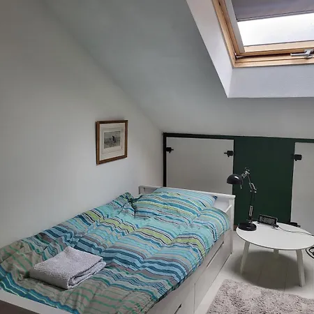 Bright And Spacious In Quiet Place