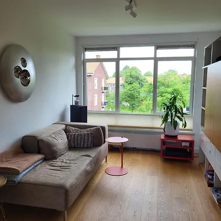 Apartment Bright And Spacious In Quiet Place *